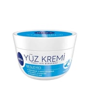 NIVEA Besleyici Yüz Bakım Kremi 100ml, 24 Saat Nemlendirici, Makyaj Bazı, Yağlı His Bırakmaz, Hızlı Emilir