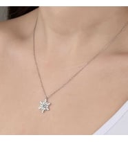 Taşlı Kar Tanesi 925 Ayar Gümüş Kolye