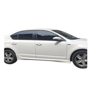 Skoda Octavia MK3 (2013 - 2017) Custom Style Yan Marşpiyel Seti (Plastik)
