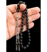 Sertifikalı Gümüş Harf Püskül 8x12mm İşlemeli Oltutaşı Tesbih (Siyah)
