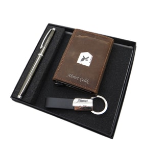 Signator D320 İsme Özel Set - Deri Kartlık + Anahtarlık  + Kalem Seti  İsme Özel Hediyelik Set (Karışık)