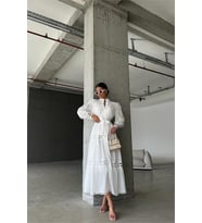 Neşeli butik kadın uzun dantel detaylı tasarım elbise NBMS42110 (Beyaz)