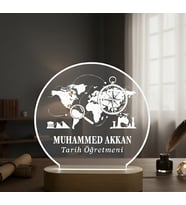 Kişiye Özel Tarih Öğretmenine Özel Kişiye Özel LED Işıklı Ahşap Masa İsimliği (Şeffaf)