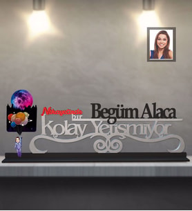 Kişiye Özel Uzay Karikatürlü Kolay Yetişmiyor Ahşap Biblo Bayan-2