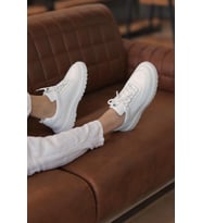 Shoetyle - Beyaz Hakiki Deri Bağcıklı Erkek Sneaker 115-K588
