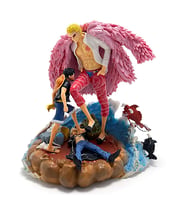 Epik Savaş Sahnesi Erkek Figür Seti One Piece Luffy & Donquixote Detaylı Koleksiyonluk Dekoratif
