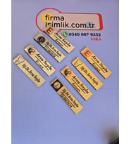 SIRADIŞI REKLAM YAKA İSİMLİK KİŞİYE ÖZEL PREMİUM BASKILI 5 ADET (eczane,klinik,okul,cafe vb. (Rose Gold Altın)