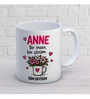 Kişiye Özel Çiçekli Anne Tasarımlı Bin Çözüm Yazılı İsimli Seramik Kupa Bardak