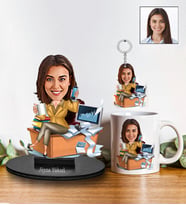 Kişiye Özel İş Kadını Tasarımlı Karikatür Biblo Anahtarlık Ve Kupa Hediye Seti 33