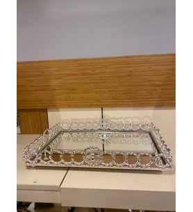 TEPSİ DEKORATİF DÖKÜM PİRİNÇ DİKDÖRTGEN GÜMÜŞ 44X33 CM