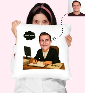 Memur Erkek Masa Başı İş Yapan Karikatürlü Kişiye Özel Yastık