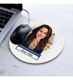 Kişiye Özel Hediye Karikatürlü En İyi Kadın Pazarlama Uzmanı Mousepad