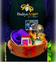 Fotoğraflı Hediye Sepeti  Mor Kahve Fincanı & Magnet & Işıklı Mutlu Pandalı Fanus