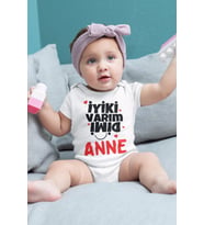 Iyi Ki Varım Dimi Anne Desenli Kısa Kol Kız
