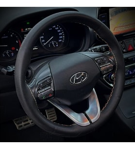 DİKİŞLİ DİREKSİYON KILIFI SİYAH DERİ BEJ DİKİŞLİ HYUNDAİ KONA İÇİN