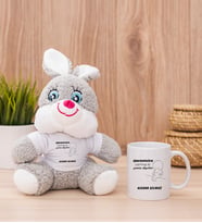 Kişiye Özel Varmış Ki Yemiş Diyelim Esprili Peluş Tavşan ve Beyaz Kupa