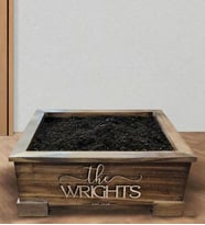 BK Gift Kişiye Özel Ahşap Kabartmalı Aile İsimli Saksı, Özel Ahşap Saksı, Ev Dekorasyonu, Bahçe Dekoru, Ahşap Zanaat Saksı-3