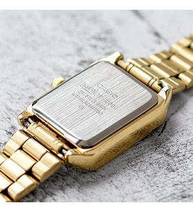 Casio LTP-V007G-9EUDF Dikdörtgen Kasa Altın Renk Kadın Kol Saati