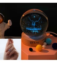 Işıklı Ahşap Kaideli Geyik Temalı Cam Küre 8*6cm Ve Lotus Çiçeği Kolye