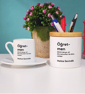 Öğretmen Türk Kahvesi Fincanı Ahşap Altlıklı ve Kalemlik (Model 2)