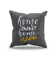 Moud's Çift Tarafı Baskılı Gri Sweet Home Yazı Desenli Süet Kırlent Kılıfı - PL1103