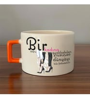 Bir Kadına Doğru Ayakkabıları Verirseniz Baskılı Kadınlar Günü Turuncu Kulplu C Fincan