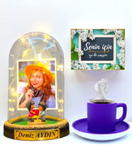 Led Işıklı Fotoğraflı İsimli Fanus ve Renkli Türk Kahvesi Fincanı Hediye Seti - Mor Fincanlı (Model 6)