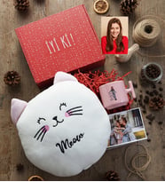 Kişiye Özel Karikatürlü Cute But Libra Terazi Burcu Hediye Kutusu - Kişiye Özel T Pastel Kupa, Peluş Yastık, Fotoğraf 1 Adet Doğum Günü Hediyesi