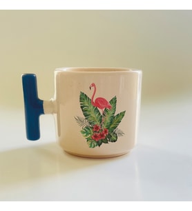 Kişiye Özel Flamingo Baskılı Mavi Kulplu T Kupa (Beyaz)