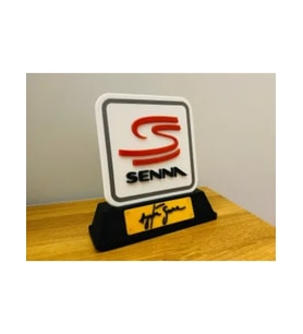 🏁 Formula 1 Ayrton Senna Logolu ve İmzalı Masa Dekoru – Efsaneye Saygı
