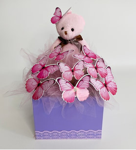 Ahşap Kare Kutuda Led Işıklı Pembe Kelebekler ve Sevimli Peluş Ayıcık  Dekoratif Tasarım Kelebek Buketi (Mor-Pembe)