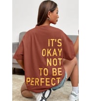 Unisex It's Okay Baskılı Tasarım Tshirt (Kahverengi)