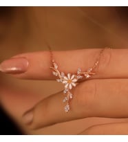 925 Ayar Gümüş Daldaki Papatya Kolye