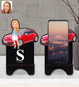 BK Gift Kişiye Özel Plakalı Kadın Volkswagen Beetle Karikatürlü Ahşap Biblo Telefon Standı-1
