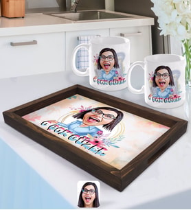 BK Gift Kişiye Özel O Çok Güzel Karikatürlü Doğal Ahşap Tepsi ve 2’li Kupa Bardak Seti-1