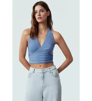 Yazlık Crop Bluz Boyundan Bağlamalı Vücuda Oturan Esnek Örme Premium Kalite Kaliteli İşçilik