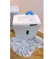 HSM SHREDSTAR X5 Evrak İmha Makinesi / Kağıt Kırpma Makinesi - CD İmha Makinesi - Çapraz kesim 4,5x30 mm - 18lt