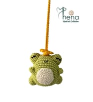 Hena Collections Kurbağa Prens Ayna Süsü (Yeşil, Amigurumi, Organik)