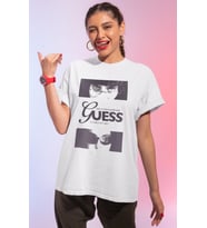 Billie Eilish Guess Baskılı Unisex Oversize Şarkıcı Tişört