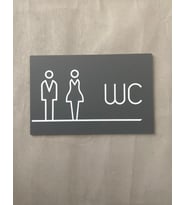 Mat Antrasit Lux WC Yönlendirme Levhası