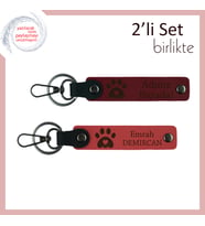 Köpeğiyle Bağ Kurmuş Sevgiliye, Kalpli Pati Motifli Anahtarlık Seti, İsim Yazılabilir, Bordo-Nar