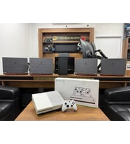 Microsoft Xbox One S CD'li Sürüm Tek Kol Oyun Konsolu (İKİNCİ EL)