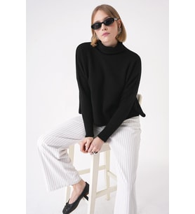 Chuba Kadın Yumuşak Dokulu Oversize Balıkçı Yaka Triko Kazak Siyah 25W3014