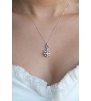Asil 14 Ayar Gül Model Taşlı Altın Kolye KLY3400