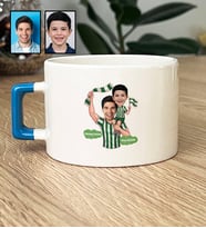 Kişiye Özel Karikatürlü Yeşil Beyaz Baba Oğul Lüks Fincan Babalar Günü Hediyesi