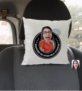 BK Gift Kişiye Özel İsimli Kadın Nihayetinde Karikatürlü Kare Araç Koltuk Yastığı-3
