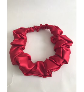 Kadın Kırmızı Saten Büzgülü Scrunchie Saç Bandı