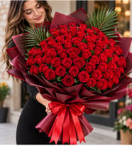 Premium Bukette 60 Kırmızı Gül & Fenix Bitkisi