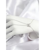 Pirinç Zirkon Taşlı Kelebek Model Gümüş Renk Şahmeran