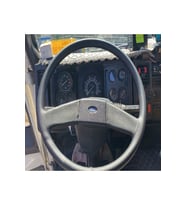 DİKİŞLİ DİREKSİYON KILIFI SİYAH DERİ SİYAH DİKİŞLİ FORD KARGO 2520  97 KASA